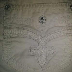 ROCK REVIVAL MEN'S WHITE SHORTS 30"waist